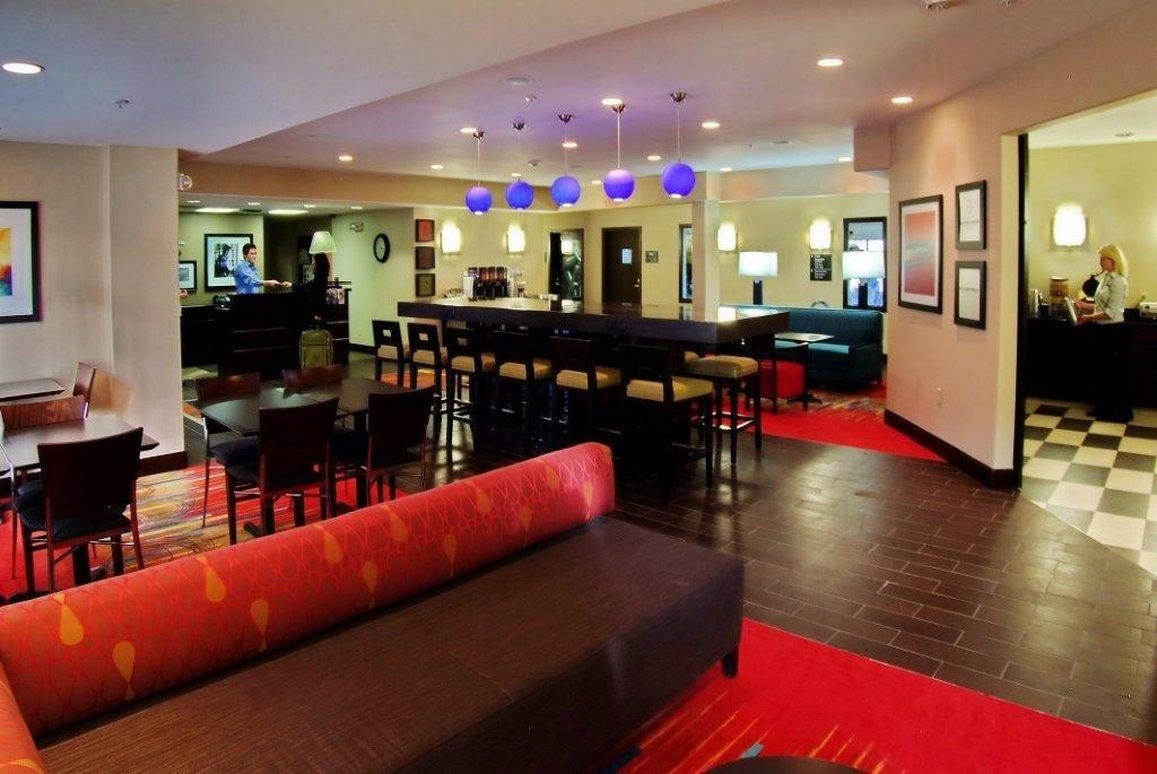 Hampton Boulder/louisville Hotel